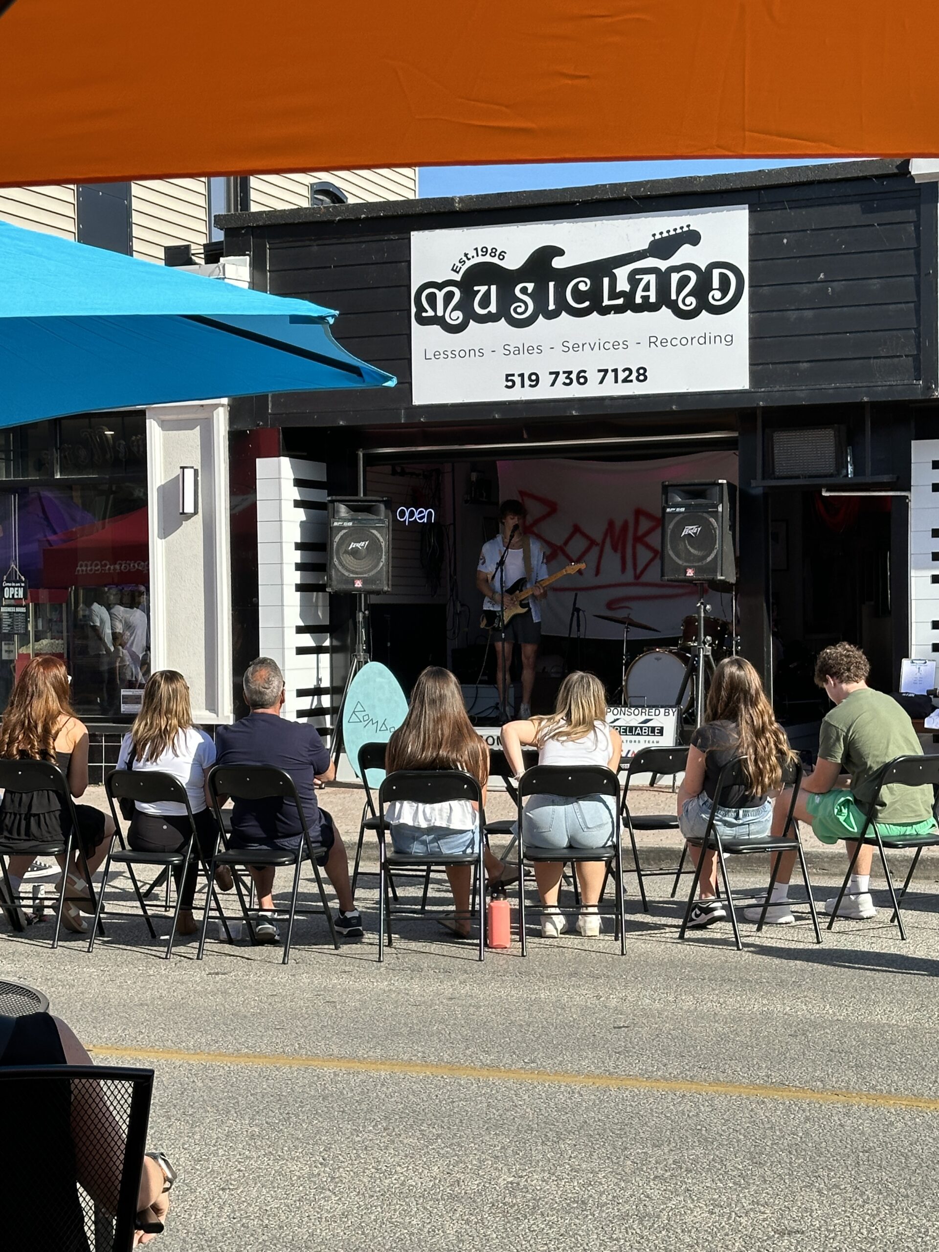 Open stage at Musicland on Richmond Street