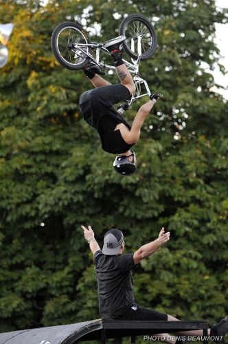bike stunt